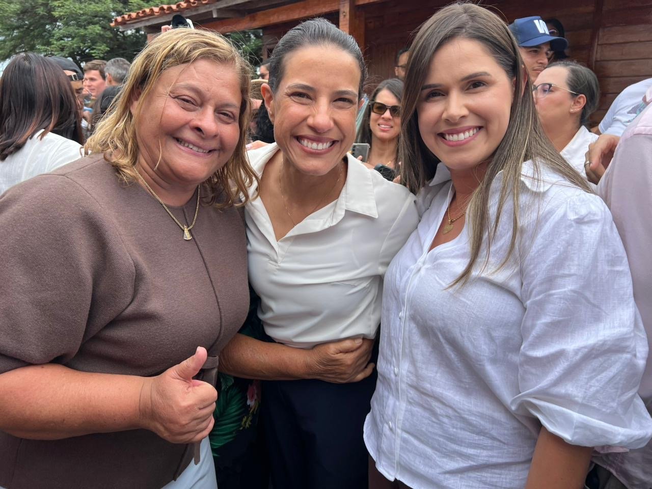 Regina da Saúde ressalta importância do turismo religioso no encerramento da Festa da Divina Misericórdia, em Arcoverde