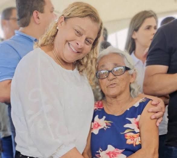 “Não estou na política para brincadeira, respeito o voto de cada cidadão”, diz Regina da Saúde