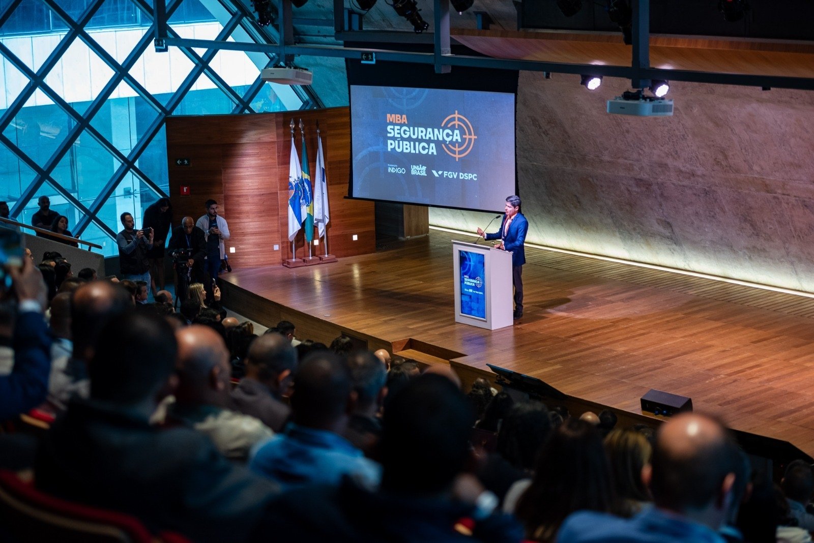 Sob comando de ACM Neto, Fundação Índigo lança MBA gratuito em Segurança Pública em parceria com FGV