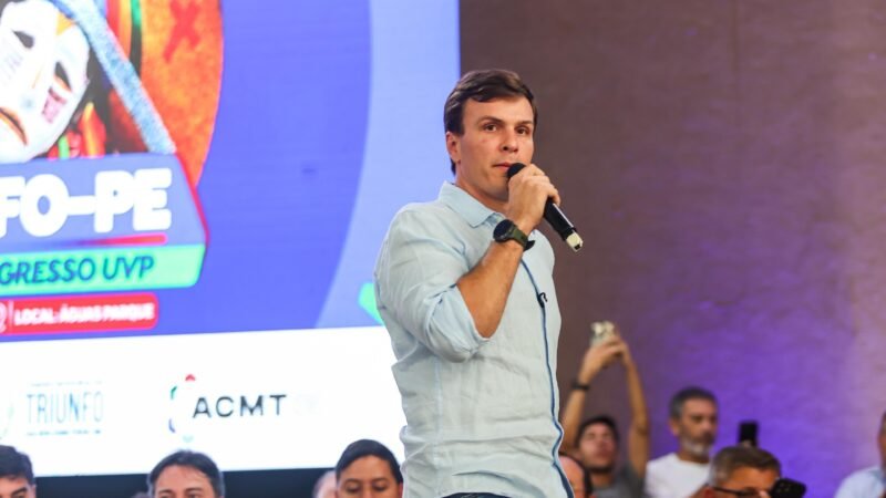 Miguel Coelho participa do Grande Congresso Estadual da UVP em Triunfo