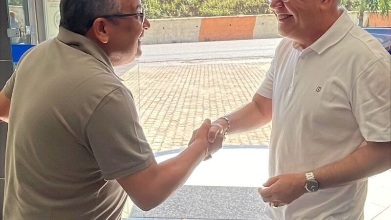 Empresário, conselheiro da Fecomércio Pernambuco e ex-prefeito de Camaragibe, Jorge Alexandre cumpre agenda em diversas cidades do Sertão e reforça compromisso com o desenvolvimento do estado.