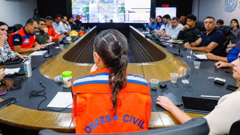 Governadora Raquel Lyra comanda atuação integrada do Estado e vistoria áreas atingidas pelas chuvas