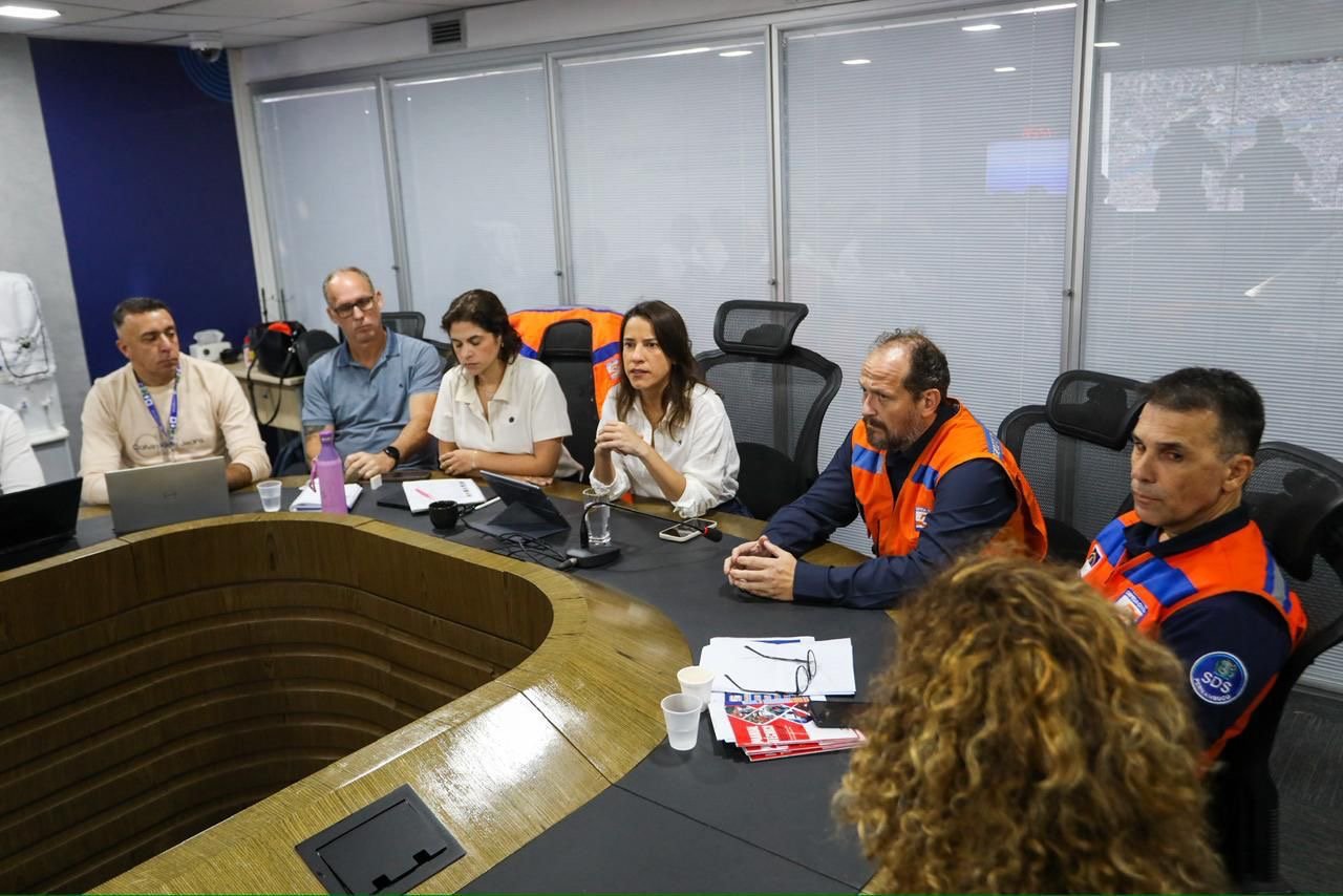 Em encontro com Defesa Civil Nacional, governadora Raquel Lyra confirma reunião com prefeitos