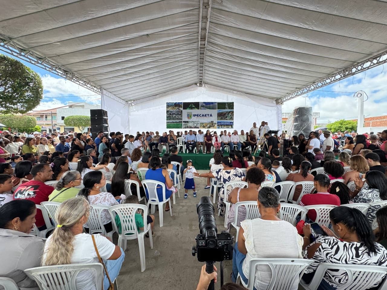 Creche de R$ 6,4 milhões e internet gratuita ampliam investimentos em educação e inclusão digital em Ipecaetá