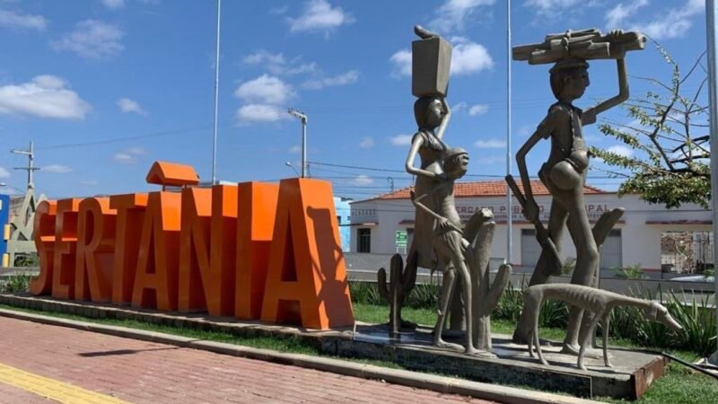 Sertânia celebra 153 anos com grande festa e shows de Matheus & Kauan