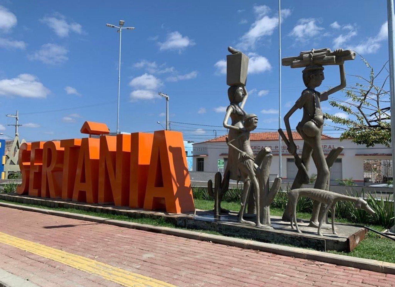 Sertânia celebra 153 anos com grande festa e shows de Matheus & Kauan