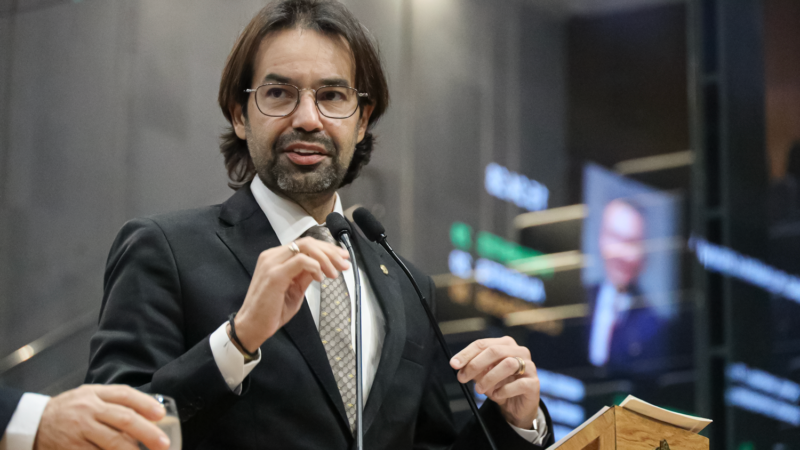 Diogo Moraes anuncia articulação com Felipe Carreras  para  medidas compensatórias no Polo de Confecções