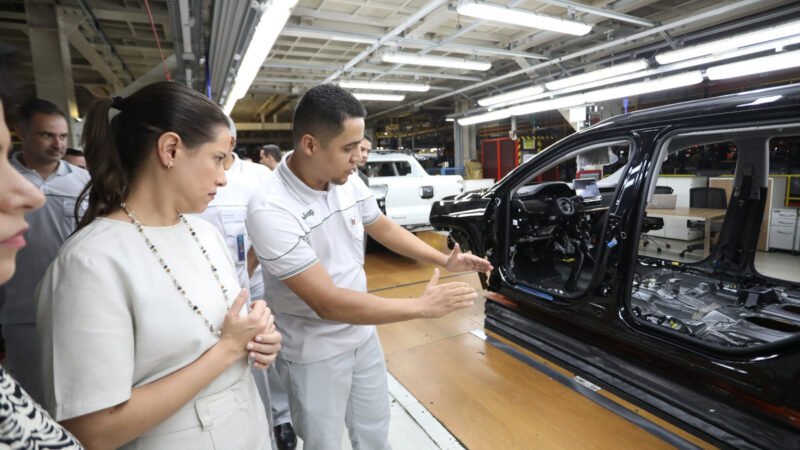 Pernambuco é o estado que mais reduziu o desemprego no primeiro trimestre de 2026, aponta IBGE