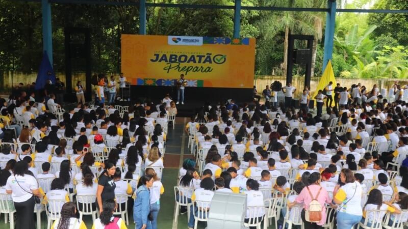 Mil alunos da Rede Municipal iniciam o Programa Jaboatão Prepara 2026