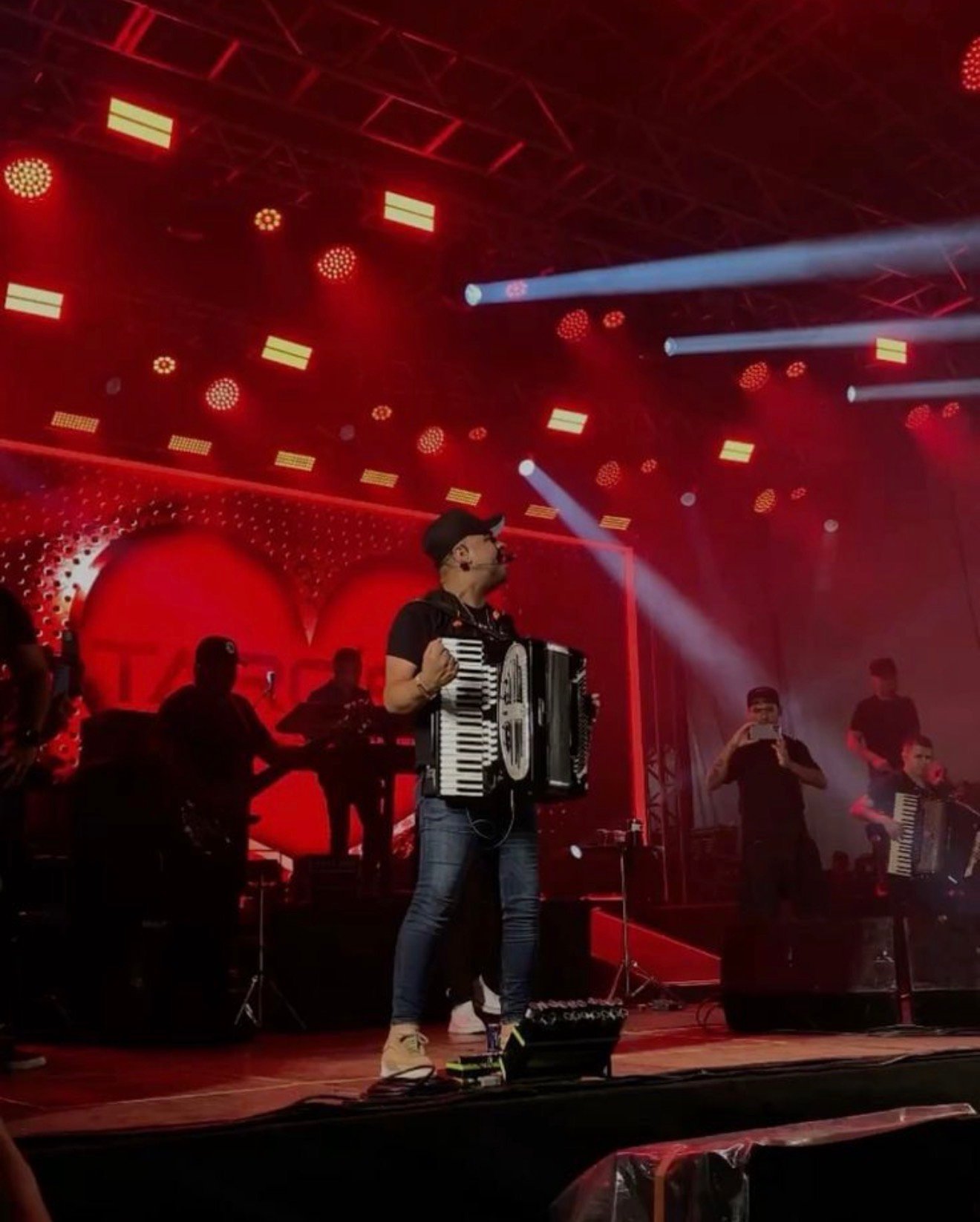 Tarcísio do Acordeon é confirmado na Expocose 2026 e aumenta expectativa para a maior festa de Sertânia