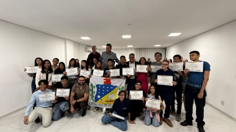 Prefeito Andrei Gonçalves lança Programa Juazeiro Pelo Mundo 2026 e amplia vagas para intercâmbio internacional