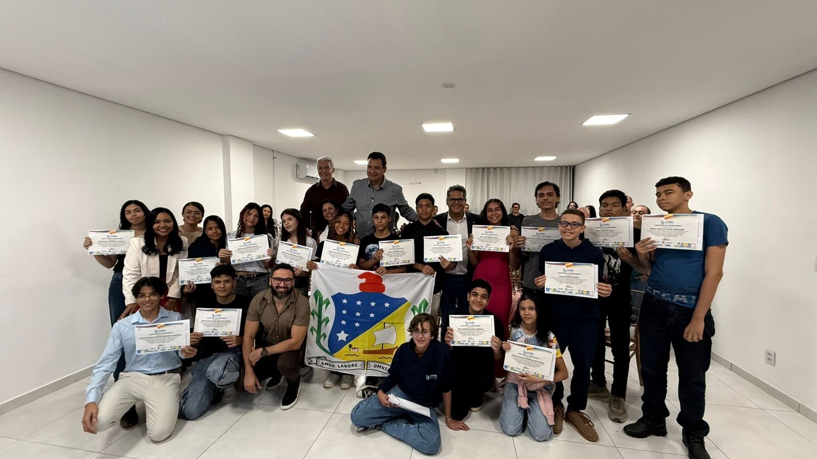 Prefeito Andrei Gonçalves lança Programa Juazeiro Pelo Mundo 2026 e amplia vagas para intercâmbio internacional