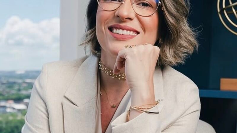 A advogada Alexandra Vilela vem se consolidando como uma das principais lideranças da oposição no município de Tamandaré