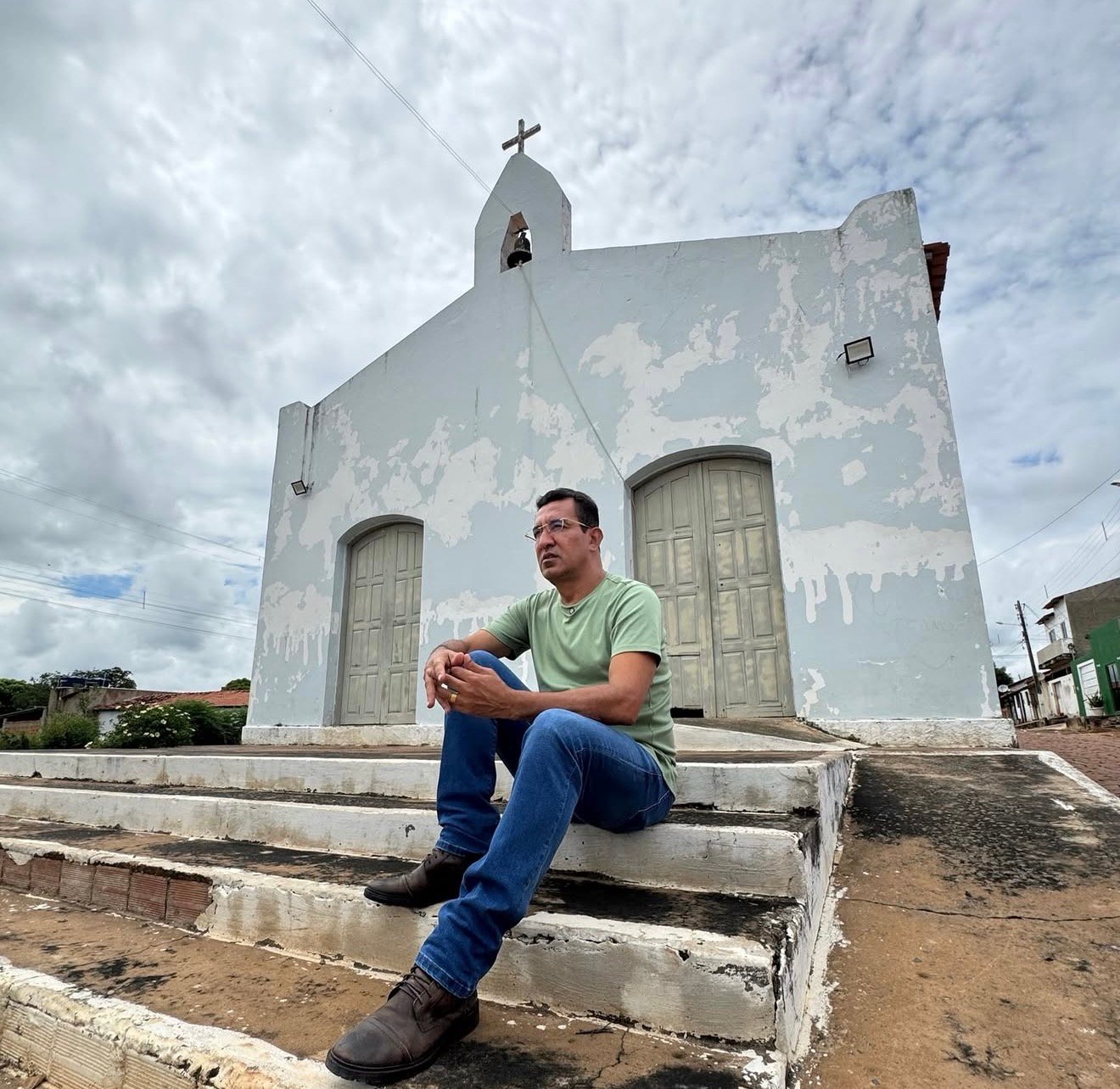 Juvenilson Passos larga na frente como forte pré candidato a deputado estadual pela Bahia, tendo votos em todas regiões do estado! 