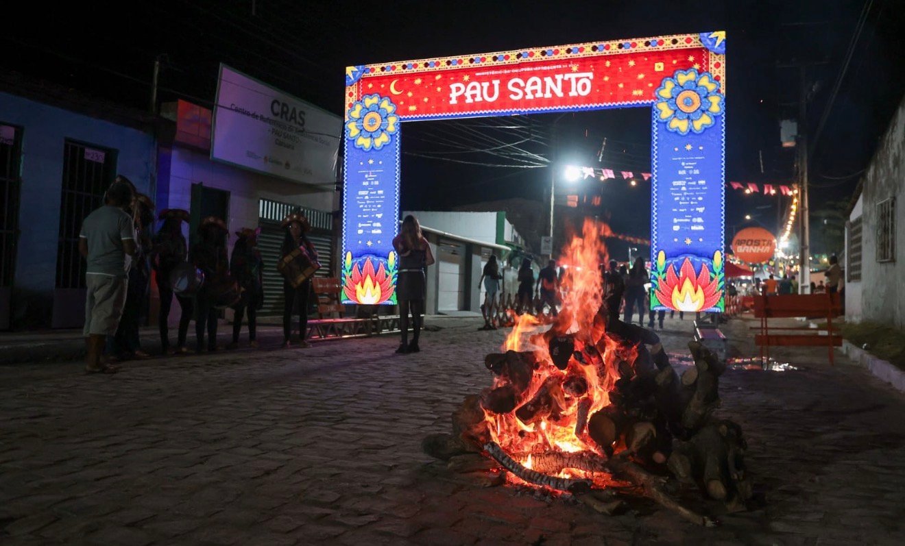 Vila de Pau Santo marca despedida do São João na Roça 2026 em noite de forró e tradição