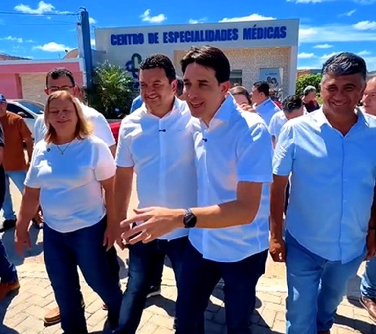 Prefeito Pedro Pilota destaca avanços e investimentos após visita de Silvio Costa Filho a Itaíba