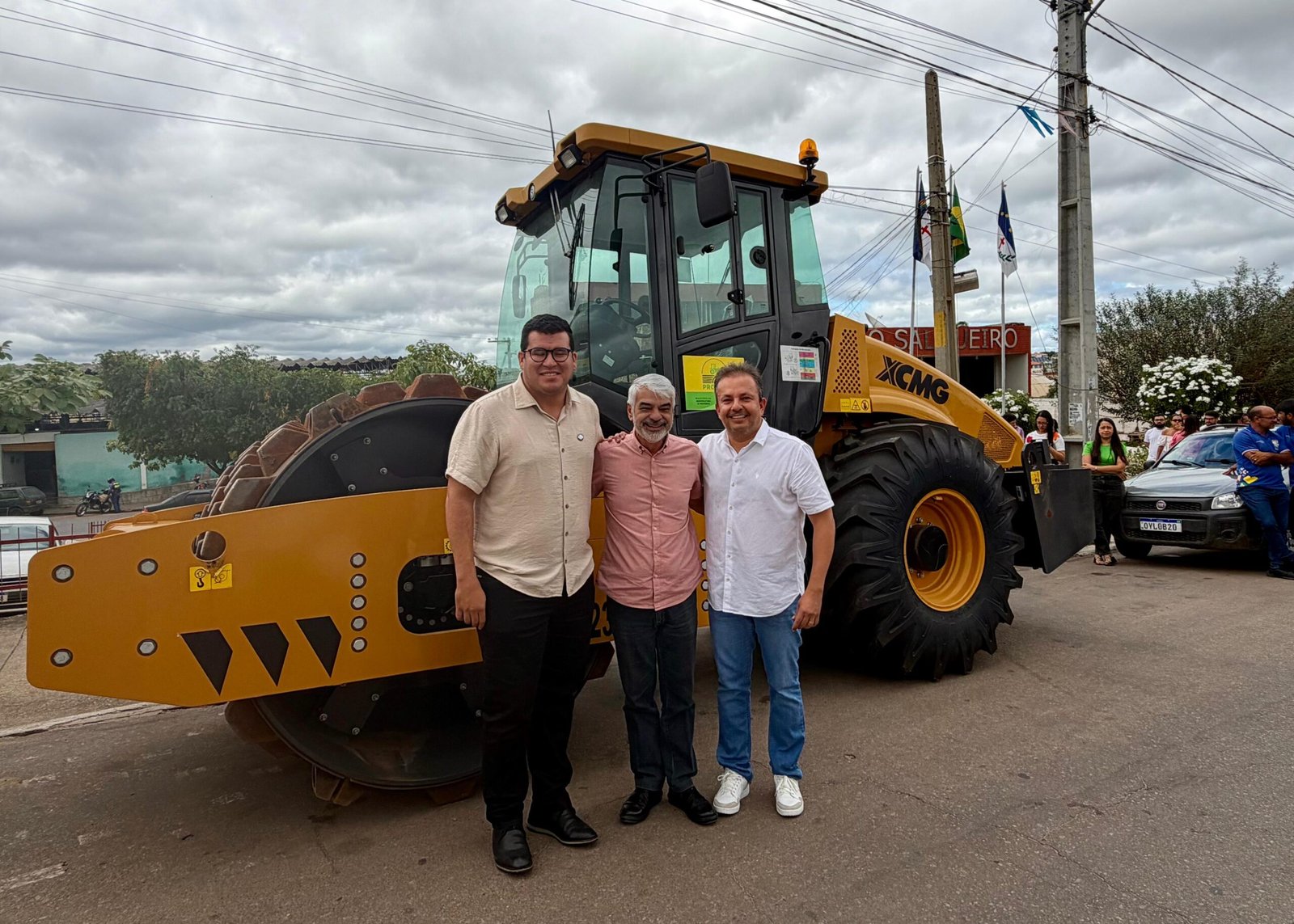 Humberto entrega equipamentos e reforça apoios no Agreste e no Sertão