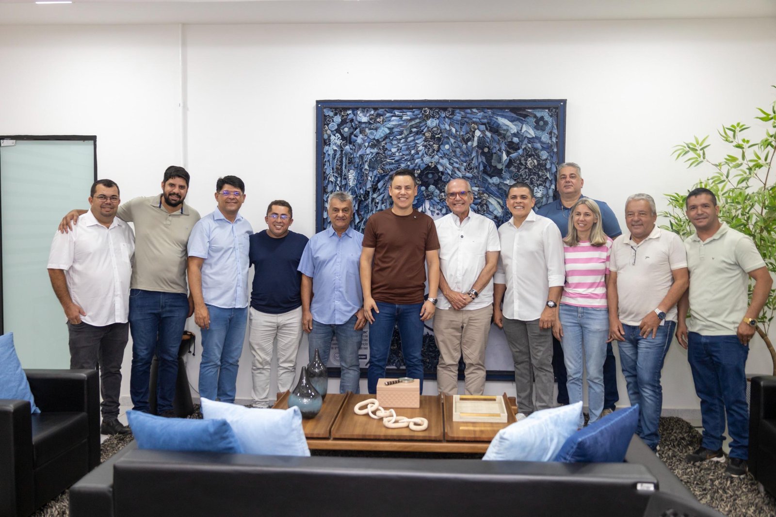 Prefeito Sérgio Colin recebe senador Fernando Dueire em Toritama e garante R$ 1 milhão para construção do novo Hospital Municipal