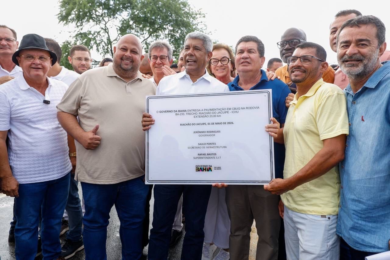 Entregas para infraestrutura, saúde e área rural marcam a celebração do Dia do Trabalhador em Riachão do Jacuípe