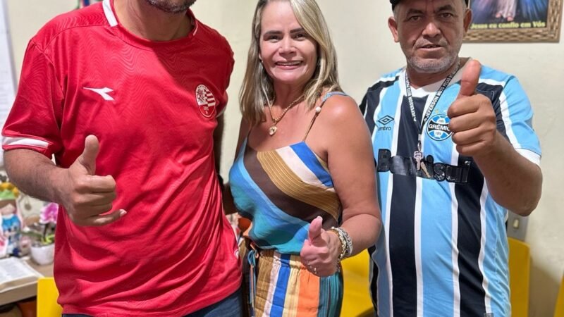 Prefeita Thatianne recebe Ailson e Cícero para uma reunião em prol do fortalecimento dos esportes em Palmeirina