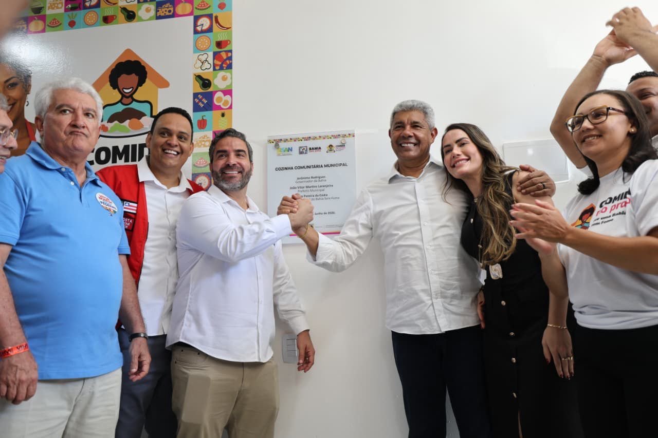 “Nossa luta é incessante para combater a fome”, afirma Jerônimo ao inaugurar cozinhas comunitárias em Riacho de Santana