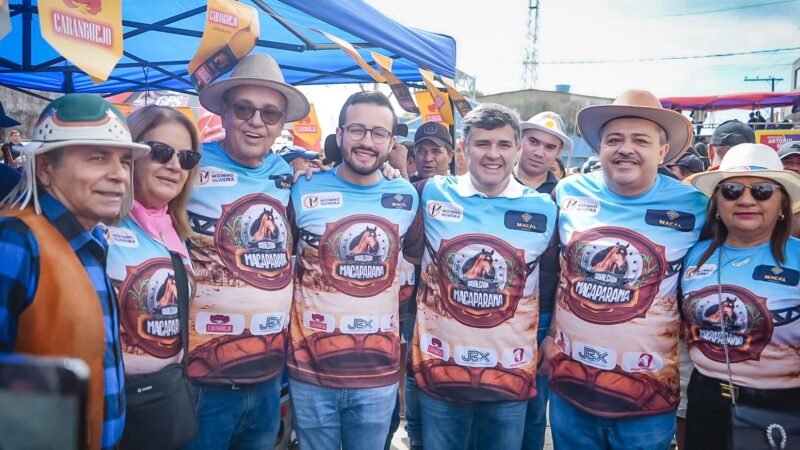 Ao lado de Antônio Moraes e Paquinha, Eduardo e Lula da Fonte participam da 29ª Cavalgada de Macaparana
