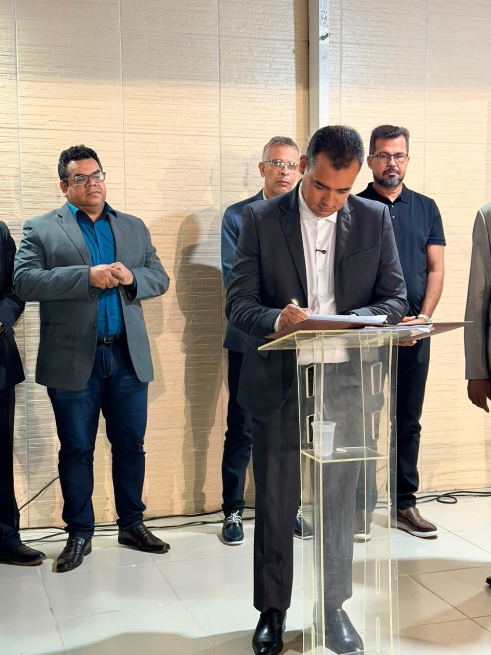 Prefeito Andrei Gonçalves institui o Dia de Oração por Juazeiro e fortalece a fé como patrimônio de união e esperança do povo