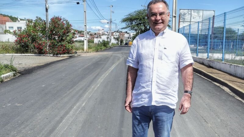 Zeca Cavalcanti vistoria conclusão das obras da estrada da UPE e anuncia nova etapa de investimentos