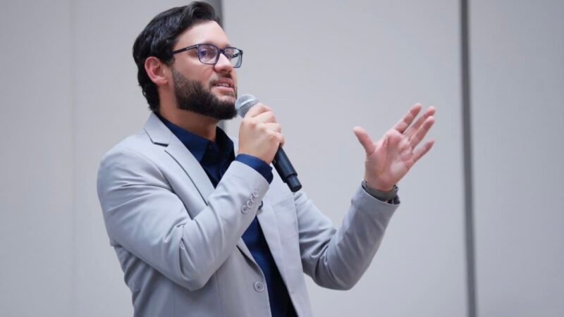 Deputado Gilmar Júnior critica Governo de PE por cancelamento de contratos na saúde