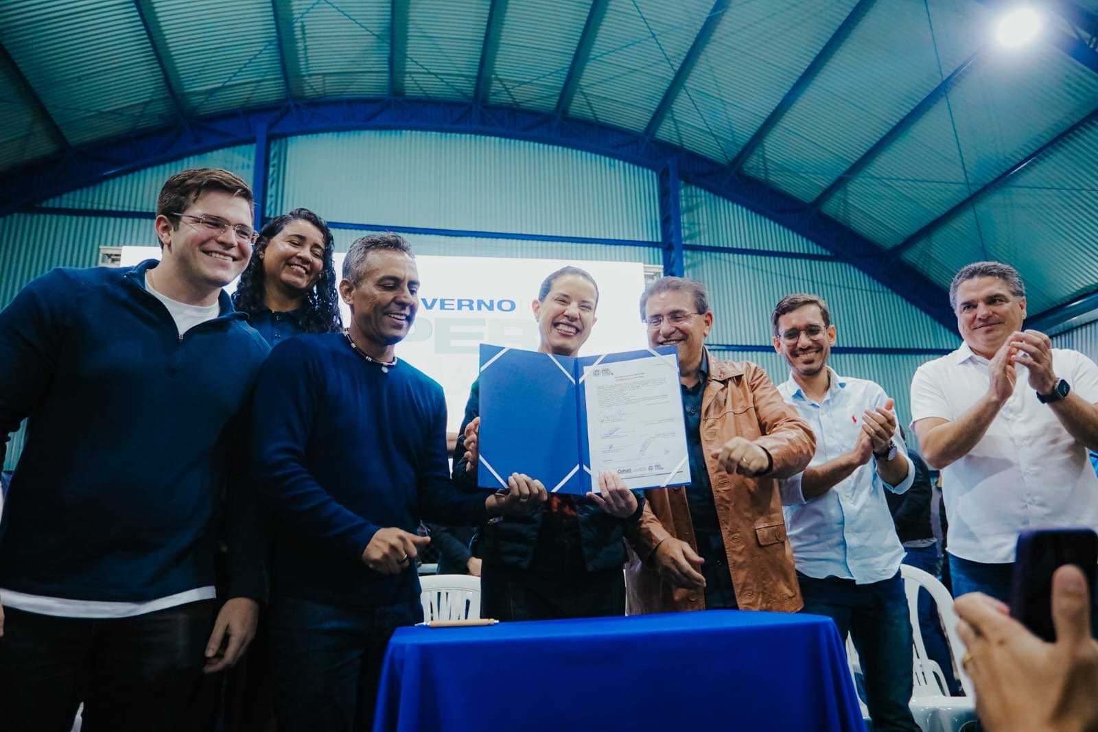 Em Pesqueira, governadora Raquel Lyra entrega dessalinizador e requalificação de quadra da Escola Estadual Indígena Ororubá