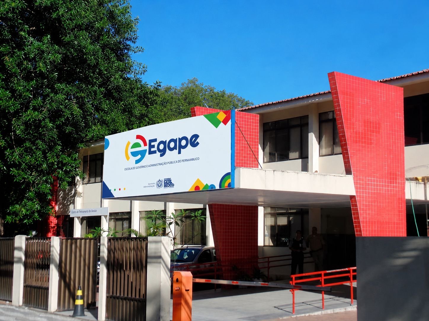 Inscrições abertas para 4,8 mil vagas em 31 cursos gratuitos da EGAPE