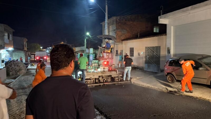 Pedro avança com obras de asfalto em ruas e avenidas de Itaíba, Negras e Jirau