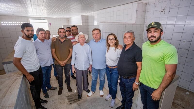 Em Terra Nova, Débora Almeida articula ações para segurança hídrica e comemora assinatura do convênio para reforma do Mercado Público