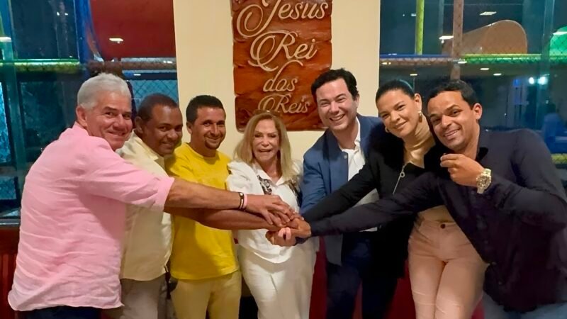 Clodoaldo Magalhães fortalece alianças políticas em Bonito ao lado de Socorrinho da Apami