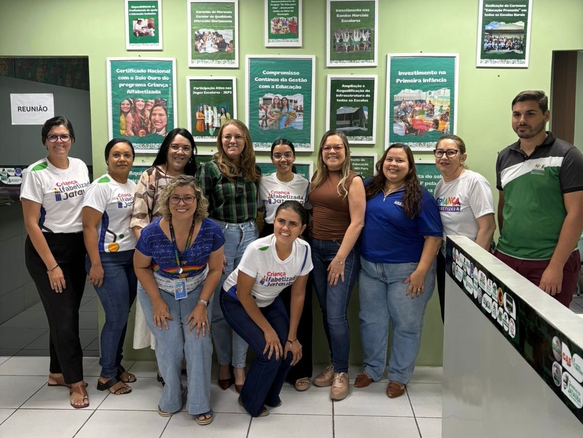 Coordenadoras do Compromisso Nacional Criança Alfabetizada visitaram a Secretaria de Educação