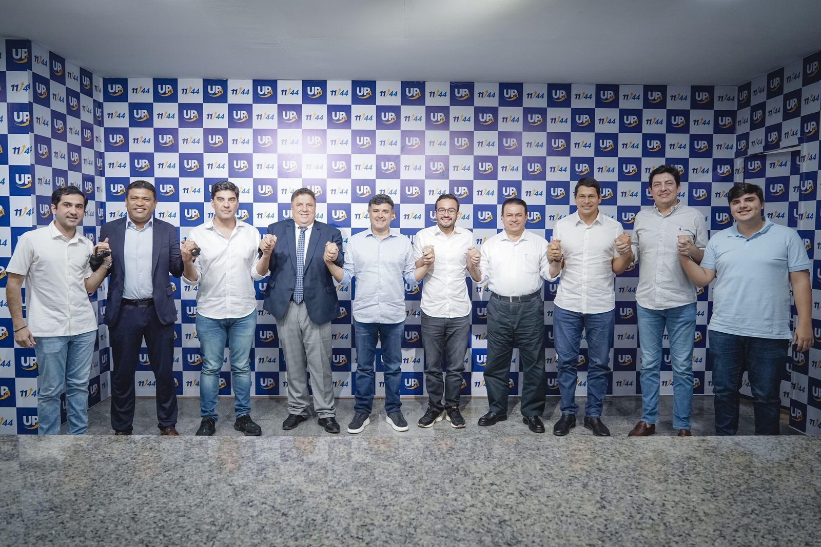Maior bancada da Alepe se reúne para traçar estratégias para a pré-candidatura de Eduardo da Fonte ao Senado