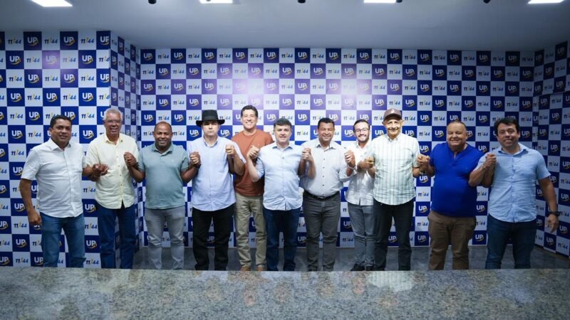 Ampla maioria dos vereadores de Ipojuca declara apoio a Eduardo da Fonte para o Senado; Irmão Genival assume presidência da Federação União Progressista no município