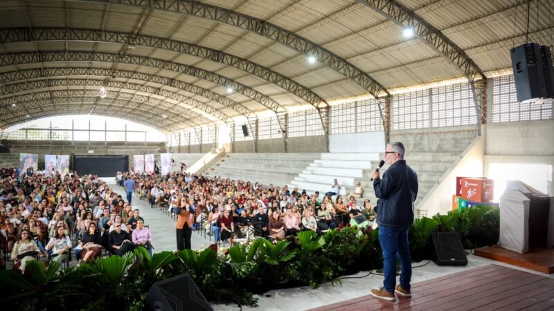 Secretaria de Educação de Pernambuco inicia ciclo da Pactuação de Metas 2026 com etapa no SertãoProfissionais da educação do estado participaram do primeiro encontro no município de Arcoverde