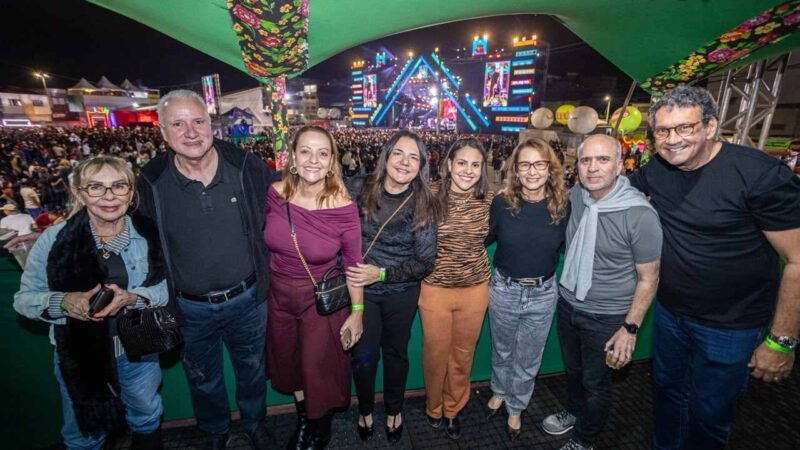 Deputada Debora Almeida prestigia a 57ª edição da Festa das Marocas em Belo Jardim
