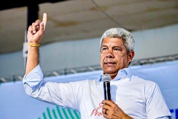 Com novas escolas e ampliação da Uesb, governador Jerônimo Rodrigues ressalta avanço da educação em Jequié
