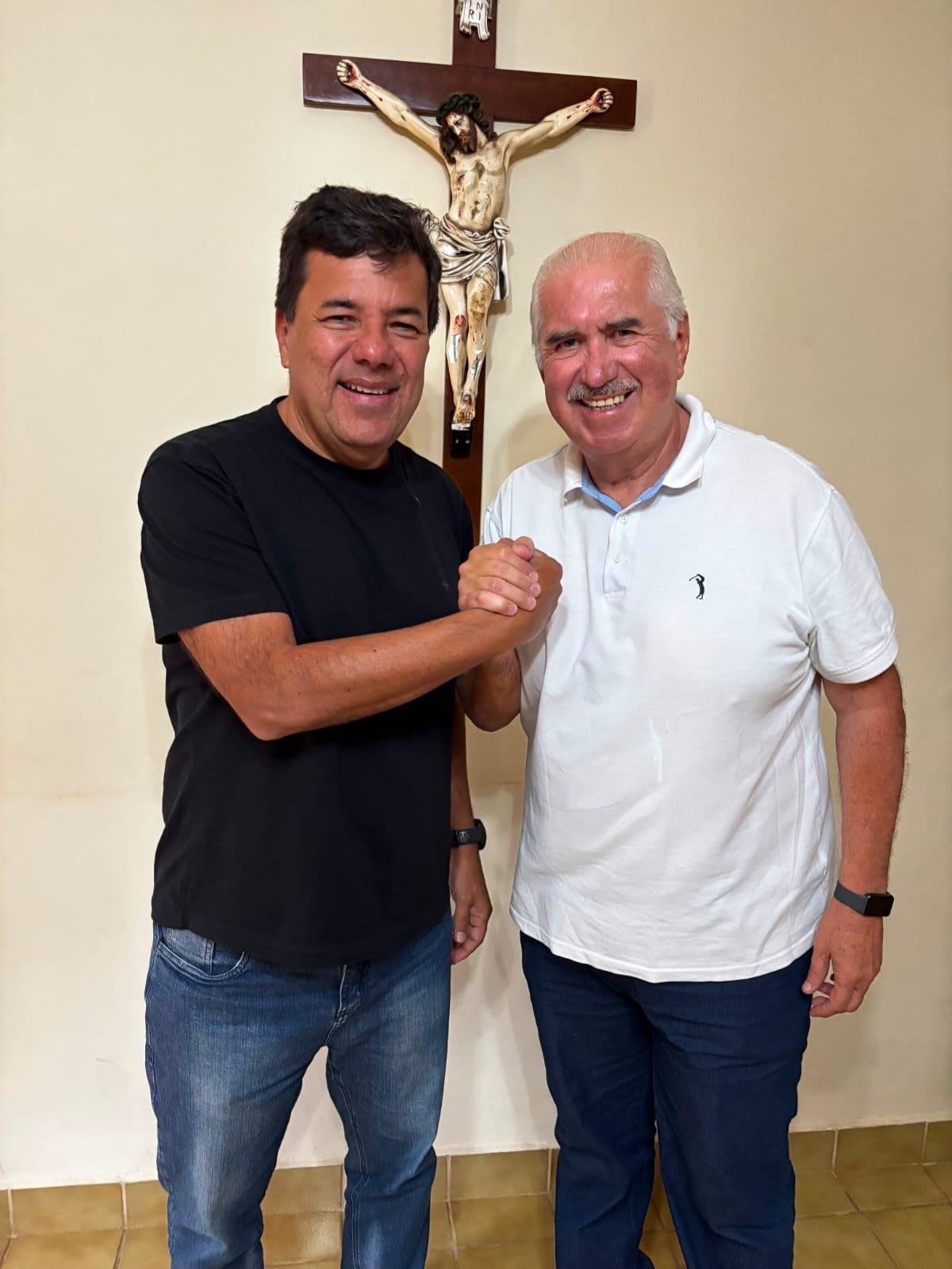 Jânio Arruda bate o martelo e fecha apoio a Mendonça Filho para deputado federal.