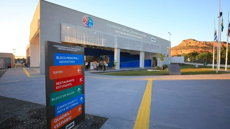 Contradição: política educacional baiana atacada por ACM Neto é usada em Goiás por Caiado