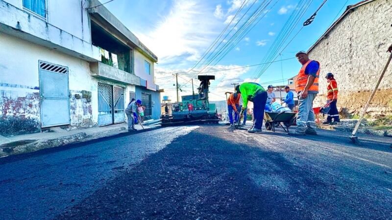 Prefeitura de Vitória inicia serviços de recapeamento asfáltico no bairro Mário Bezerra