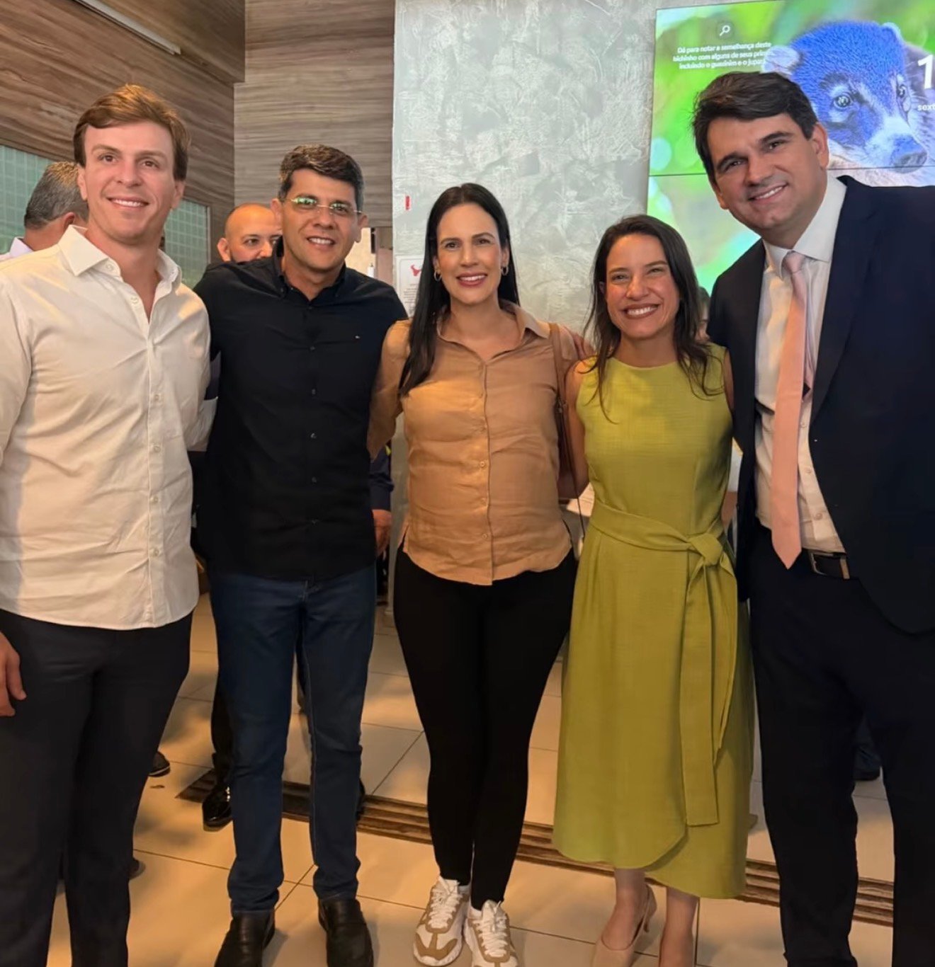 Pré-candidata a deputada federal Dayse Juliana se reúne com Marcelo Gouveia, Raquel Lyra e lideranças políticas em Abreu e Lima