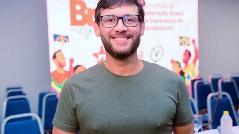 Gilmar Júnior destaca a Enfermagem pernambucana em convenção do Partido Verde