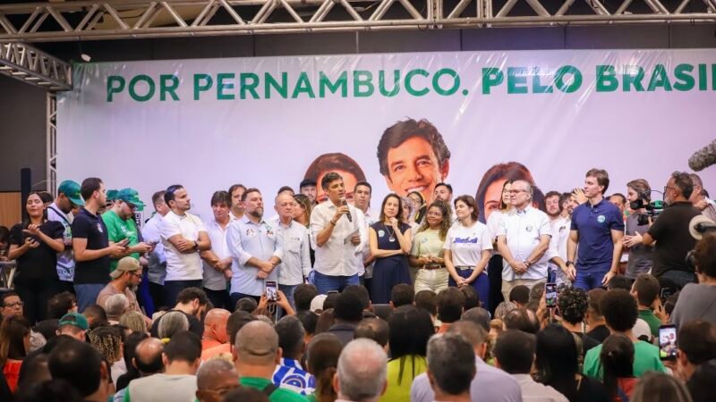 Daniel Coelho lança pré-candidatura a deputado federal ao lado da governadora Raquel Lyra