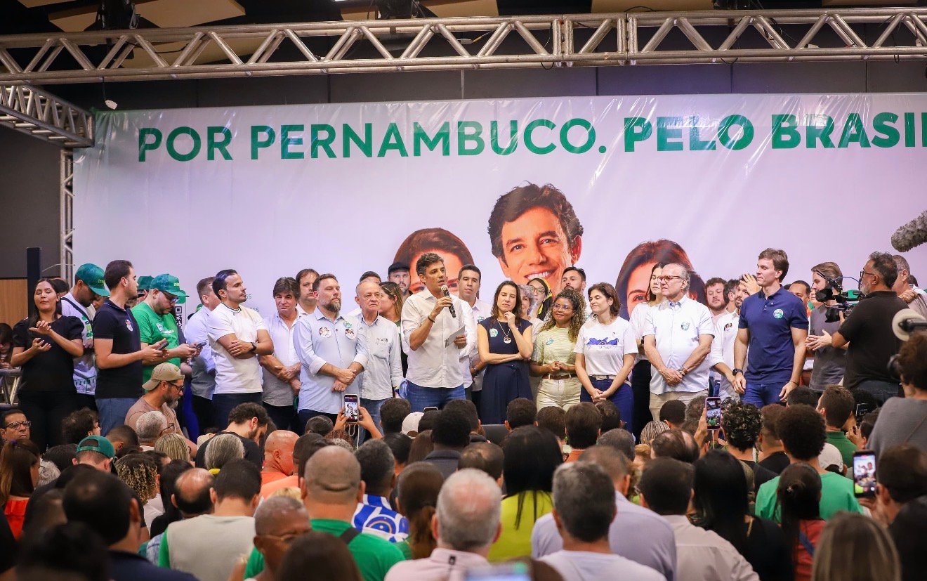 Daniel Coelho lança pré-candidatura a deputado federal ao lado da governadora Raquel Lyra