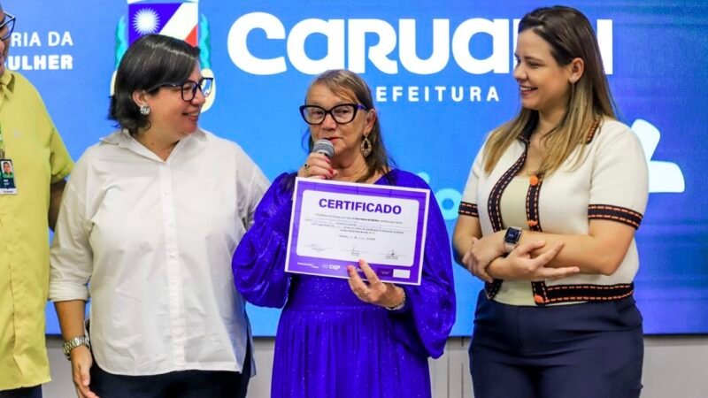 Secretaria da Mulher de Caruaru realiza formatura de mais de 130 mulheres em cursos de qualificação
