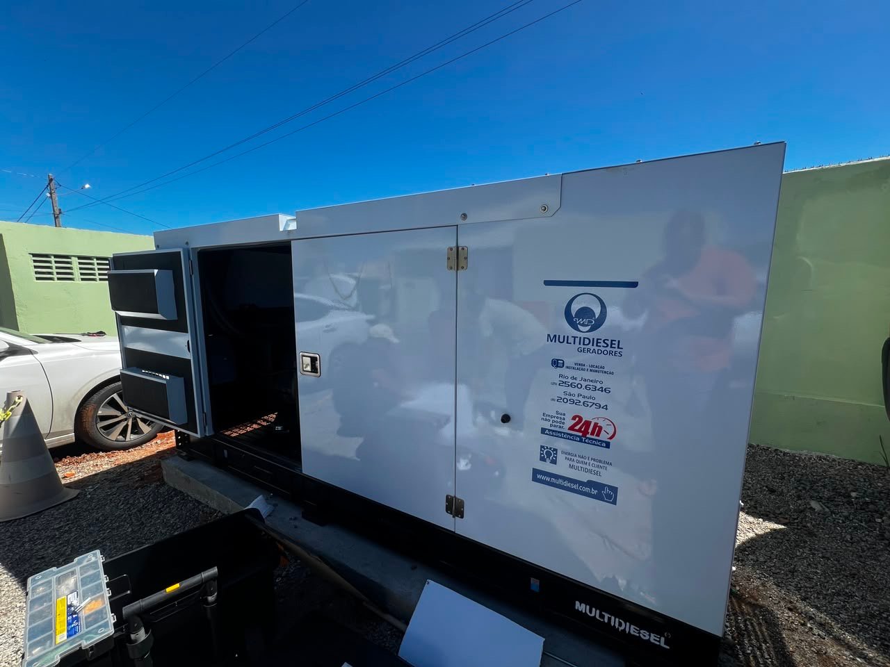 Prefeitura de Jataúba adquiriu novo gerador de energia para o hospital municipal