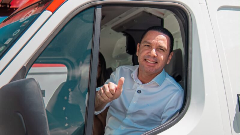 ÁGUAS BELAS RECEBE NOVA AMBULÂNCIA DO SAMU